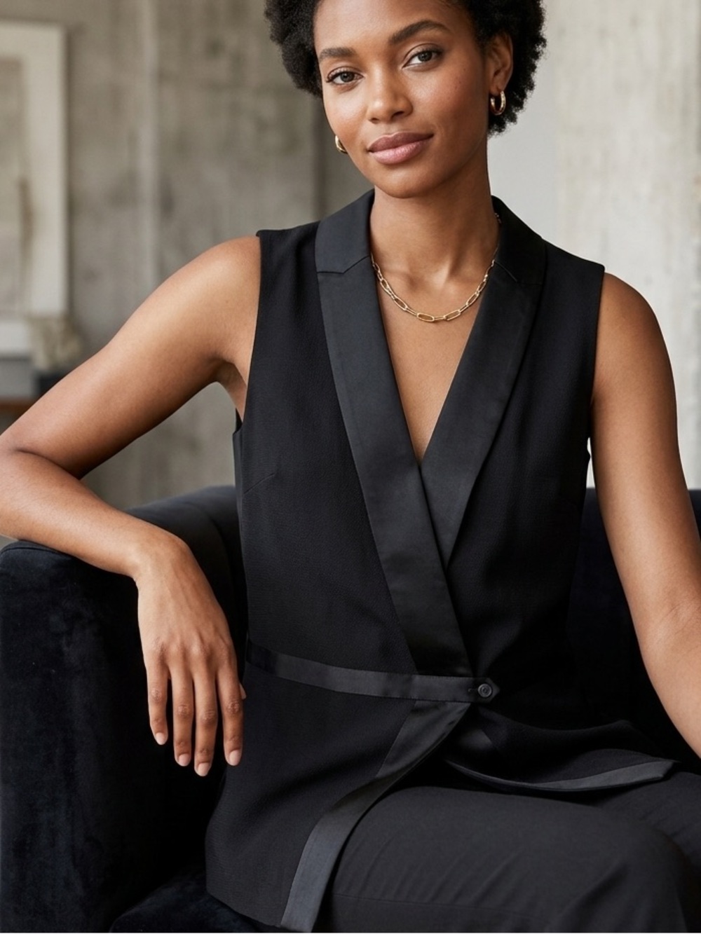Banana Republic Black Tailored Vest
